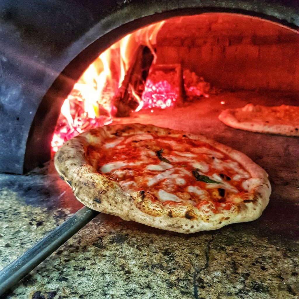 Mobile Woodfire Pizza Catering Sydney - Pizzeria On The Road